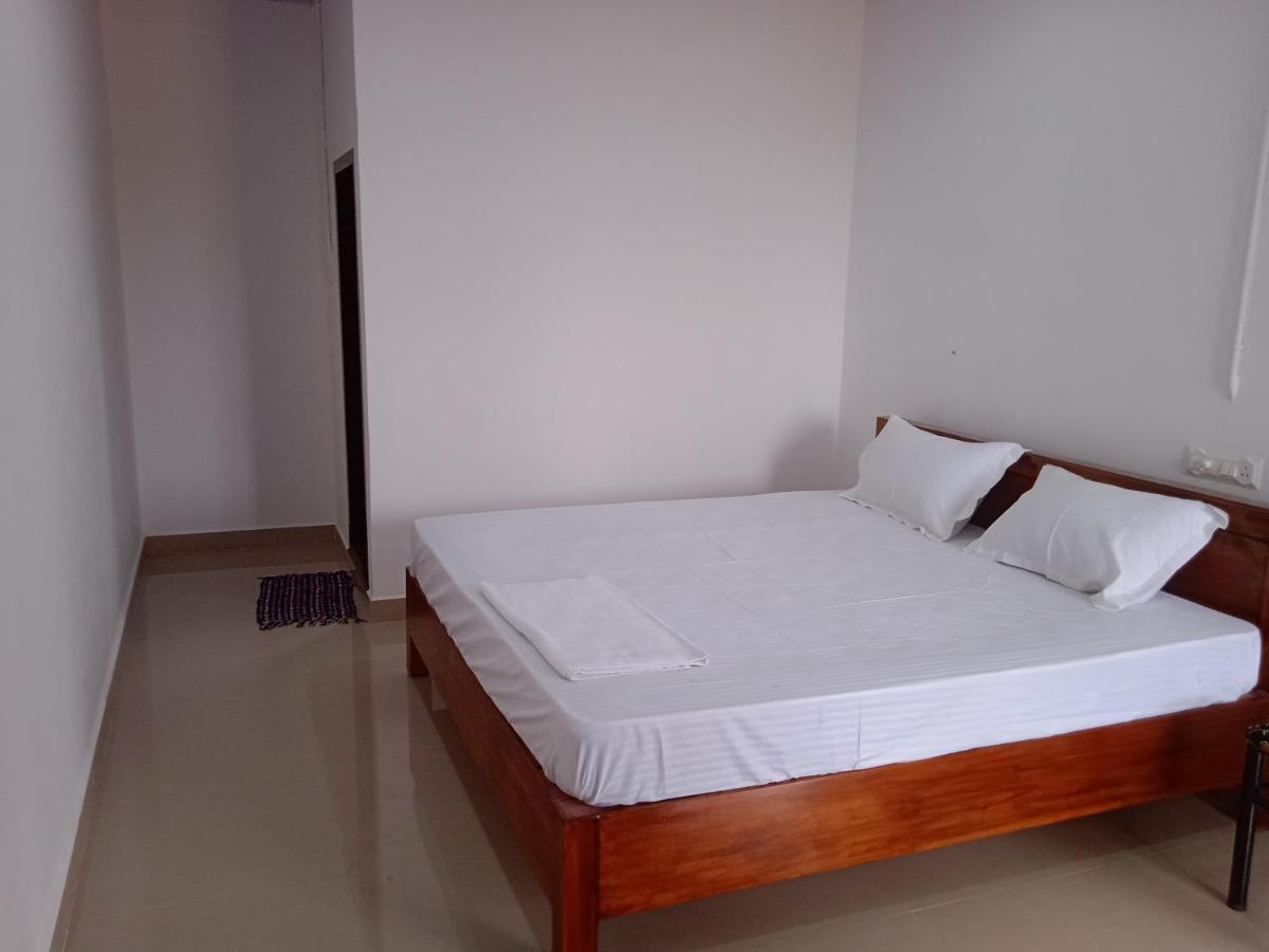 Hill Rock Apartment อีดุกกี ภายนอก รูปภาพ