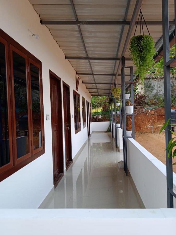Hill Rock Apartment อีดุกกี ภายนอก รูปภาพ